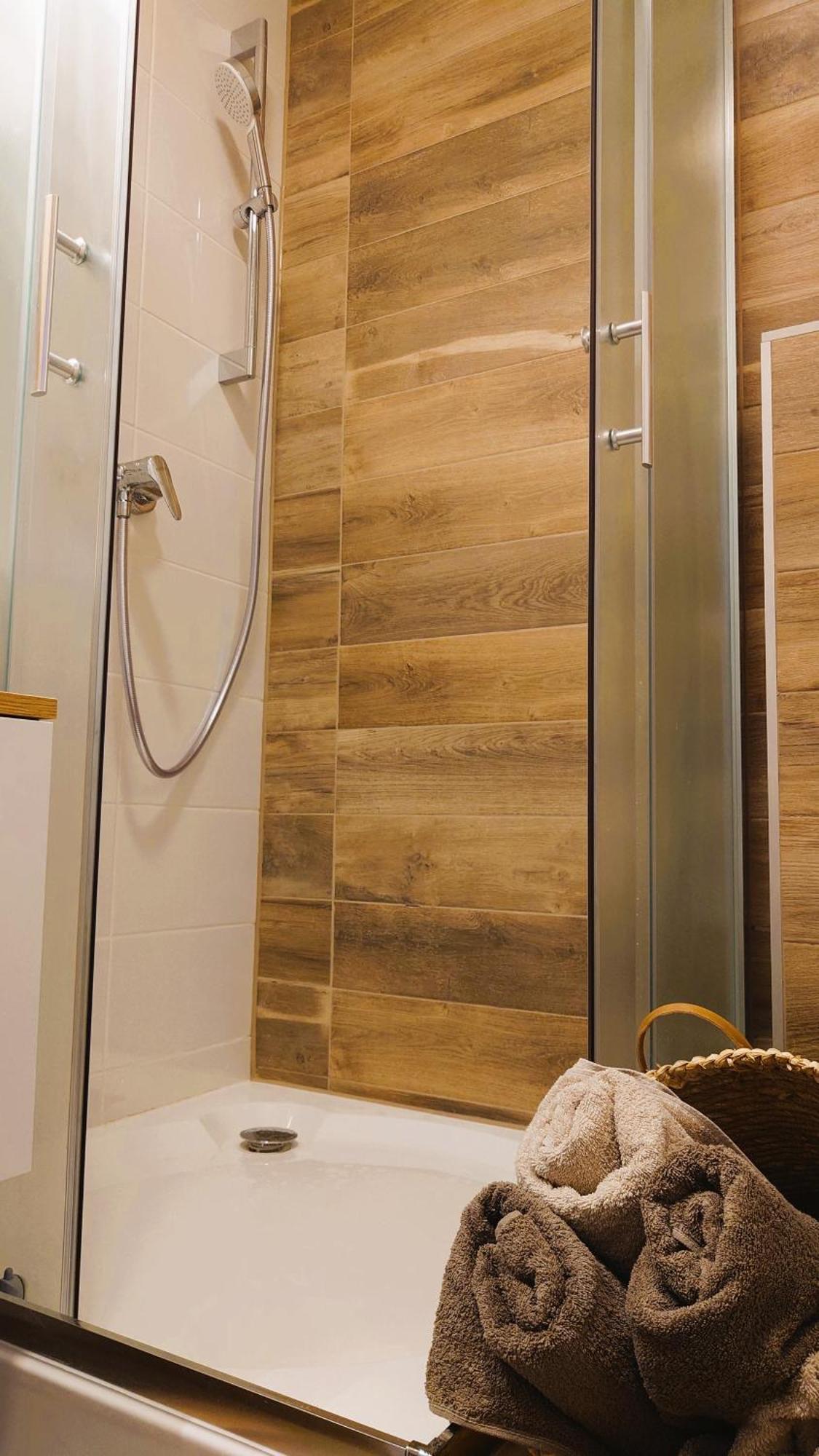 Apartman Nad Riekou Bešeňová Екстериор снимка